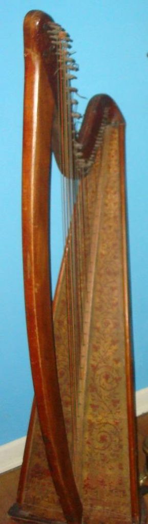 Patrick Byrne's harp (photo: Baby Dee)